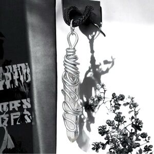 5 For $25💫Wrapped Clear Quartz Pendant Necklace